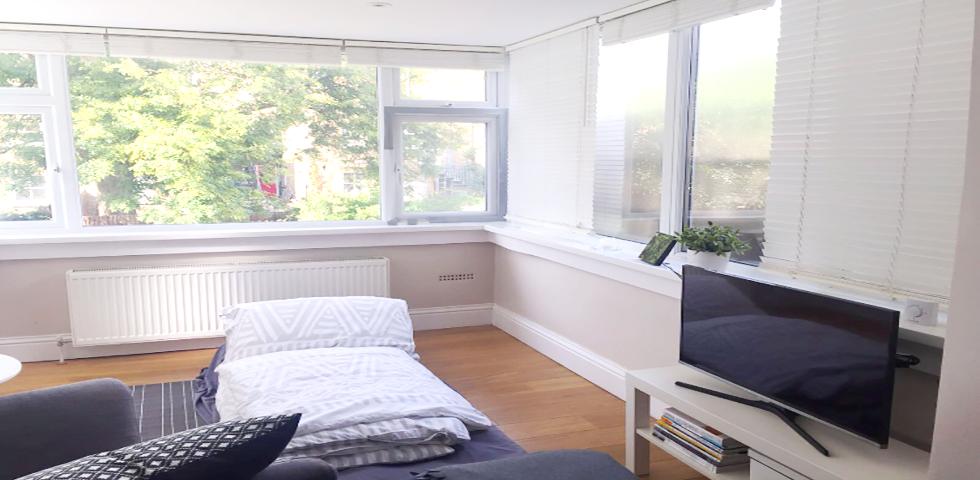 			NEW INSTRUCTION, Studio Apartment, 1 bath, 1 reception Studio			 Loveridge Road, WEST HAMPSTEAD